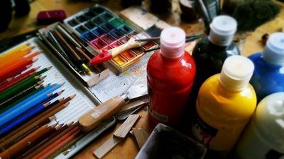 Начинающим художникам: виды красок для живописи