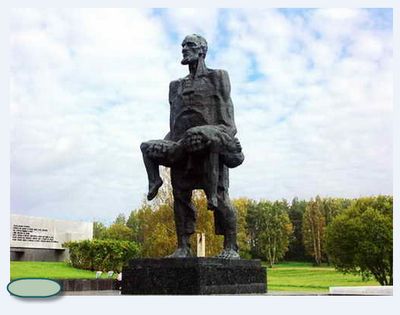 Памятники подменяют бронзовыми куклами (памятник, подменять, бронзовый) Памятники подменяют бронзовыми куклами